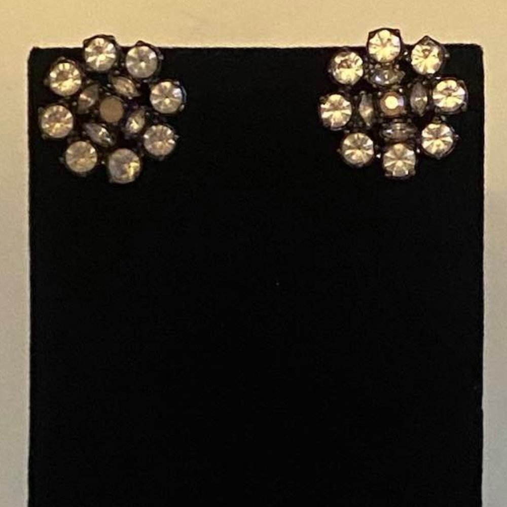 Flower Post Earrings